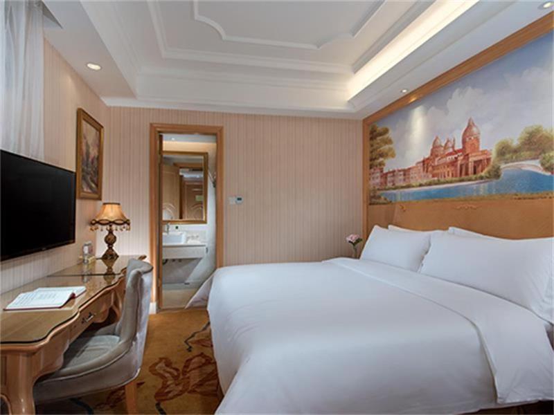Vienna International Hotel Shenzhen Qianhai Kültér fotó